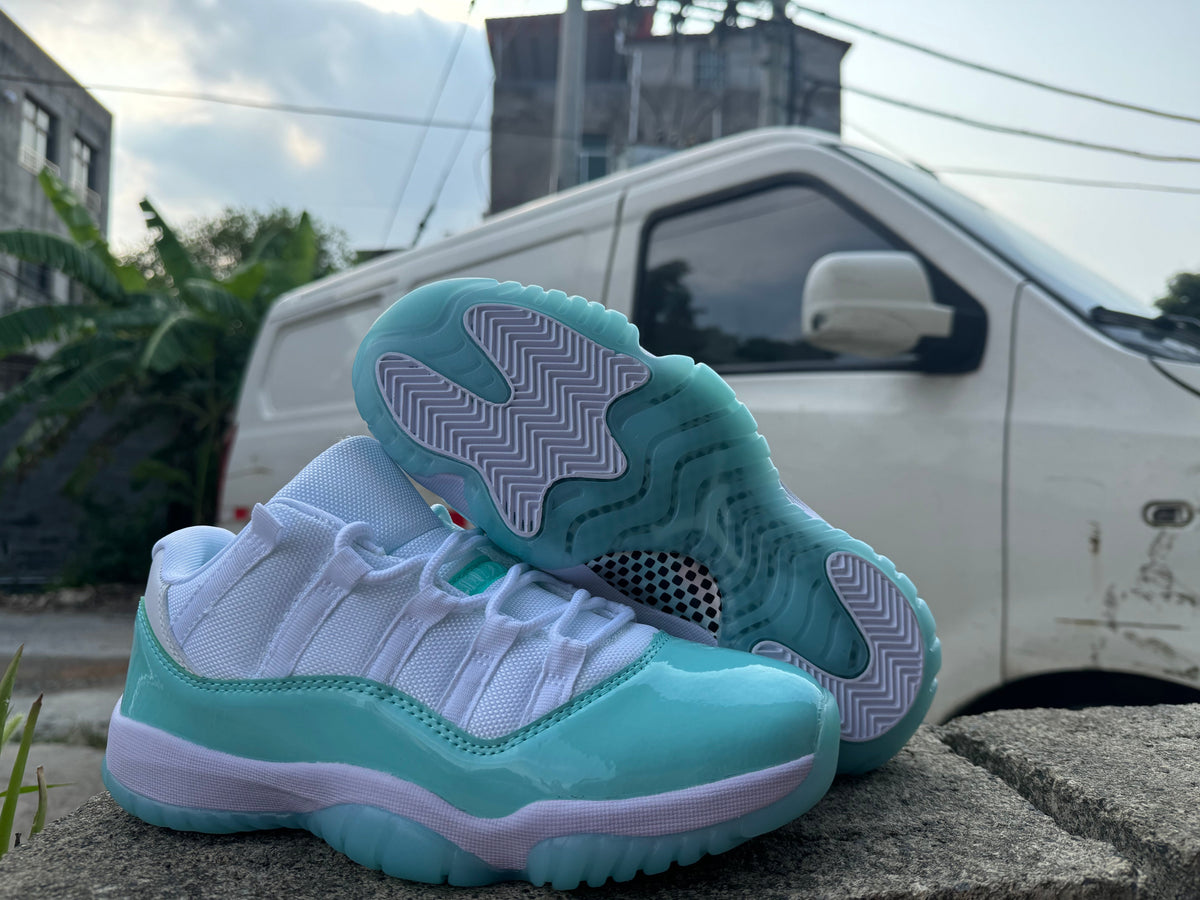 Air Jordan 11 Retro – White/Light Green